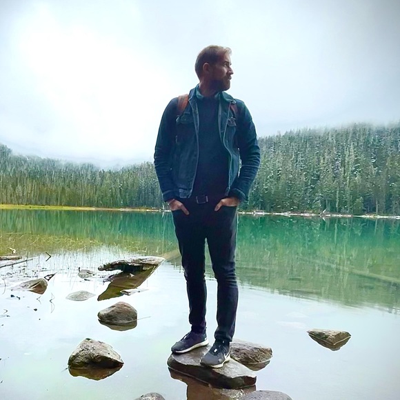 Meet your Posher, Chris - Picture 1 of 1